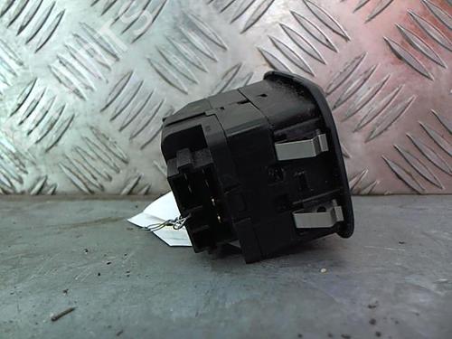 Left front window switch PEUGEOT 206 Hatchback (2A/C) 1.6 16V | BP23052769I27 