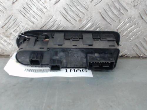 Left front window switch PEUGEOT 308 I (4A_, 4C_) 1.6 HDi | BP29184801I27 