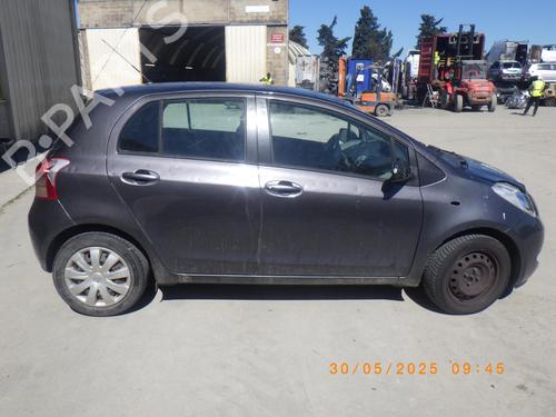 Lamp holder TOYOTA YARIS (_P9_) 1.3 VVT-i (SCP90_, SCP90R) | BP31833783L10 