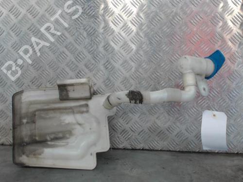 Used Windscreen washer tank VW CADDY III Box Body/MPV (2KA, 2KH, 2CA, 2CH) 1.9 TDI (105 hp) 26288453