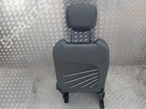 right-front-seat-renault-captur-i-j5_-h5_-2013-23839581 main image