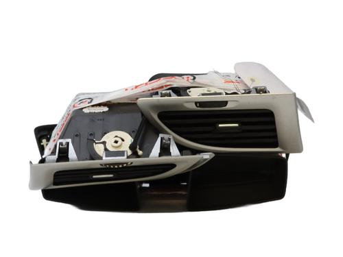 Air vent RENAULT MEGANE III Coupe (DZ0/1_) 1.9 dCi (DZ0N, DZ0J, DZ1J, DZ1K) | BP29836871I21