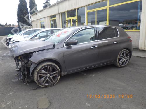 Used Left front fenders PEUGEOT 308 II (LB_, LP_, LW_, LH_, L3_) 1.6 THP 125 (125 hp) 27318139