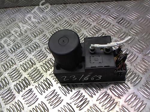 switch-audi-a3-8l1-1996-1997-1998-1999-2000-2001-2002-2003-2004-2005-2006-34523634 main image