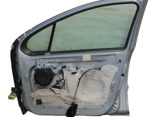 Used Right front door Right front door 38064424 38064424