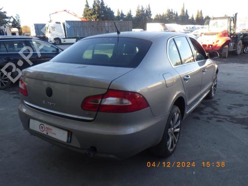 Used Right tailgate light Right tailgate light SKODA SUPERB II (3T4) 2.0 TDI (170 hp) 23836024 23836024