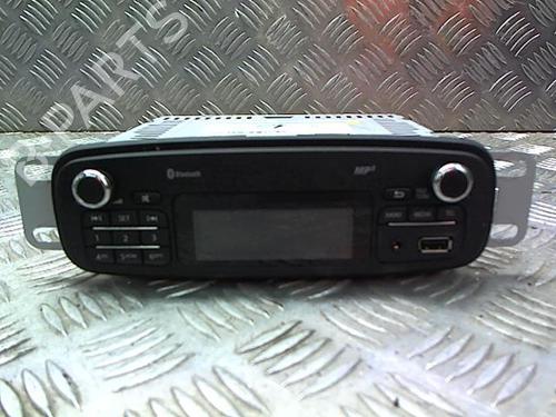 Used Radio RENAULT ZOE (BFM_) ZOE (92 hp) 23050389