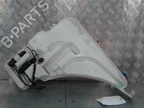Używane Zbiornik płynu spryskiwaczy BMW 1 (F21) 120 d xDrive (190 hp) 23847753