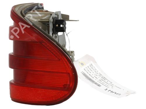 Used Right taillight Right taillight MERCEDES-BENZ E-CLASS (W210) E 300 Turbo-D (210.025) (177 hp) 31833763 31833763