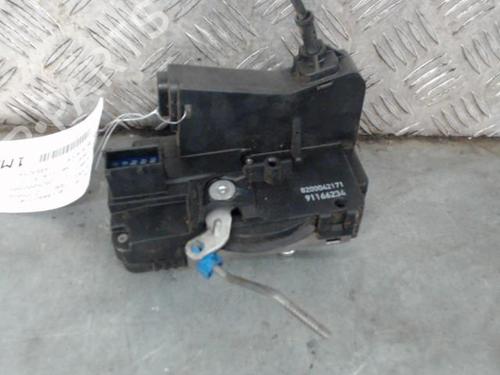 Front right lock RENAULT TRAFIC II Van (FL) 1.9 dCi 80 (FL0B) | BP30131801C97