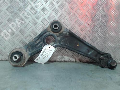 right-front-suspension-arm-renault-megane-iv-hatchback-b9amn_-2015-30643364 main image