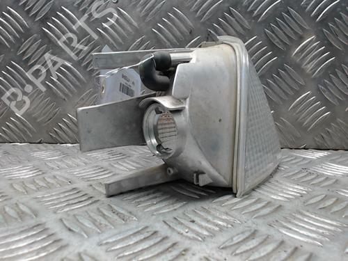 Used Right front indicator Right front indicator MERCEDES-BENZ C-CLASS (W202) C 220 CDI (202.133) (125 hp) 23048146 23048146