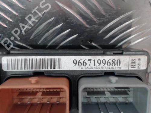 Used Fuse box Fuse box CITROËN C3 II (SC_) 1.6 HDi (92 hp) 23050811 23050811