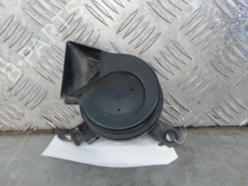 Used Horn VW POLO (9N_, 9A_) 1.4 TDI (75 hp) 27356522