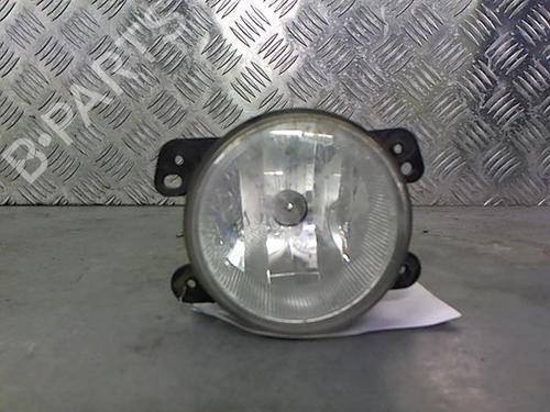 right-front-fog-light-fiat-freemont-345_-2011-23840160 main image