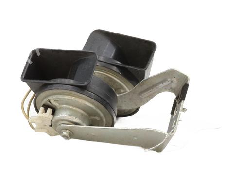 Used Horn Horn PEUGEOT 208 II (UB_, UP_, UW_, UJ_) e-208 (136 hp) 31051898 31051898