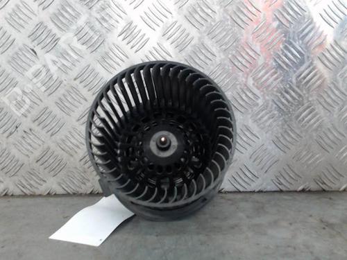 Used Heater blower motor Heater blower motor PEUGEOT 208 I (CA_, CC_) 1.4 HDi (68 hp) 27633474 27633474