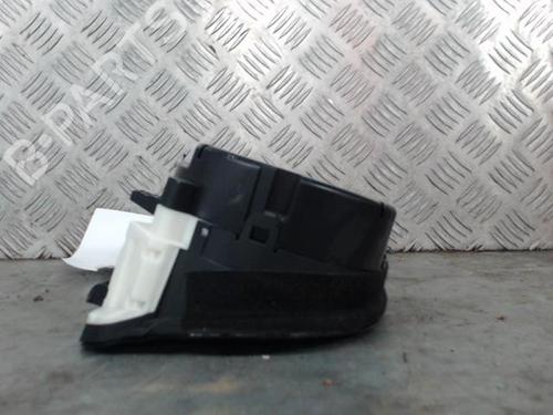 Used Instrument cluster Instrument cluster AUDI A1 Sportback (8XA, 8XF) 1.4 TFSI (125 hp) 27649511 27649511