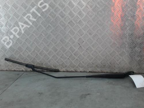 Used Front windshield wiper arm Front windshield wiper arm 30106022 30106022