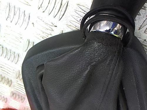 Used Shift knob Shift knob FORD FIESTA VI (CB1, CCN) 1.6 TDCi (95 hp) 23051530 23051530