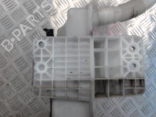 Windscreen washer tank VW CADDY III Box Body/MPV (2KA, 2KH, 2CA, 2CH) 1.9 TDI | BP26288453C113