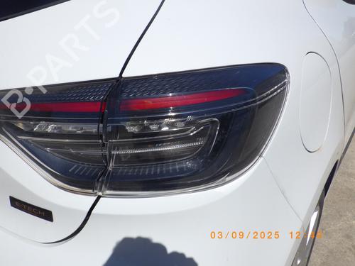 Used Right taillight RENAULT CLIO V (B7_) 1.6 E-TECH 140 (B7MU) (140 hp) 28493976