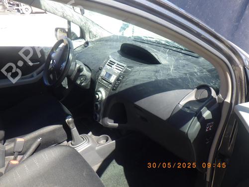 Lamp holder TOYOTA YARIS (_P9_) 1.3 VVT-i (SCP90_, SCP90R) | BP31833783L10 