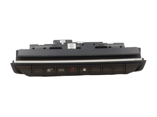 BP30886343I22 main image