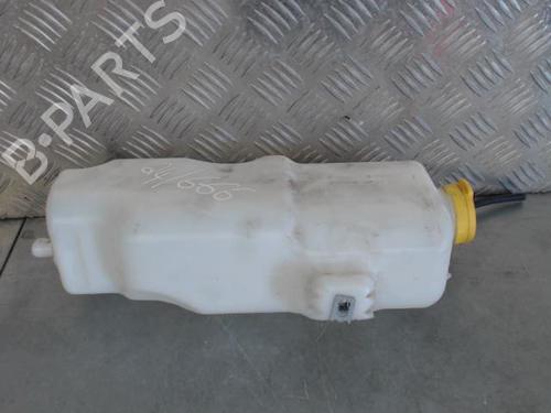 Used Windscreen washer tank RENAULT TWINGO III (BCM_, BCA_) 1.0 SCe 75 (73 hp) 23838610