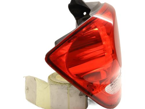 left-taillight-fiat-freemont-345_-2011-23840164 main image