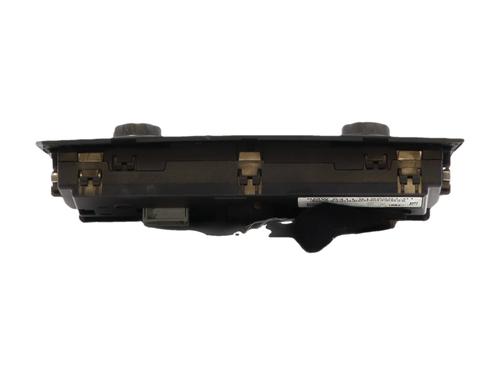 climate-control-bmw-3-convertible-e93-2006-2007-2008-2009-2010-2011-2012-2013-38072205 main image