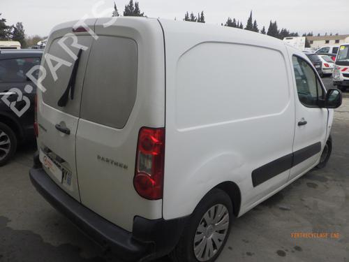 Electronic module PEUGEOT PARTNER Box Body/MPV 1.6 HDi | BP23051081M83 - Image 9