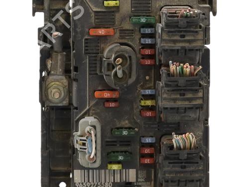 Used Fuse box Fuse box 37200771 37200771