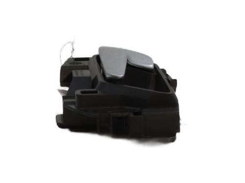 Used Front left interior door handle Front left interior door handle PEUGEOT 208 II (UB_, UP_, UW_, UJ_) 1.2 PureTech 100 (101 hp) 30849602 30849602