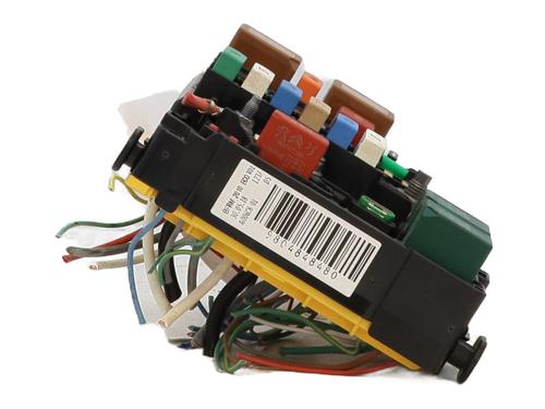 Fuse box CITROËN C4 CACTUS 1.2 THP 110 | BP31857338E1