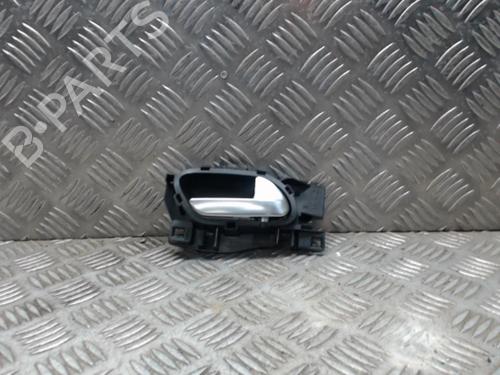 Used Front right interior door handle PEUGEOT 208 I (CA_, CC_) 1.6 HDi / BlueHDi 75 (75 hp) 23048938