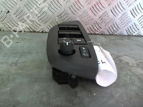 Used Switch Switch TOYOTA YARIS CROSS (MXP_) 1.5 Hybrid (MXPJ10) (116 hp) 23840778 23840778