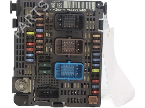 Fuse box CITROËN C4 II (NC_) 1.6 HDi 110 | BP33827697E1 - Image 3