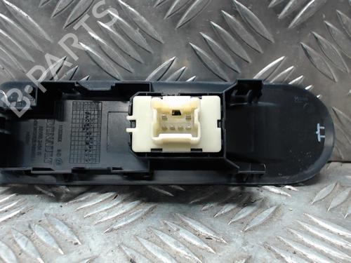 Used Right front window switch RENAULT CLIO IV (BH_) 1.5 dCi 90 (90 hp) 23048293