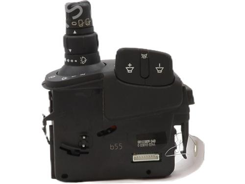 Comutador piscas / escovas RENAULT CLIO III (BR0/1, CR0/1) 1.5 dCi (C/BR0G, C/BR1G) (68 hp) 31296401