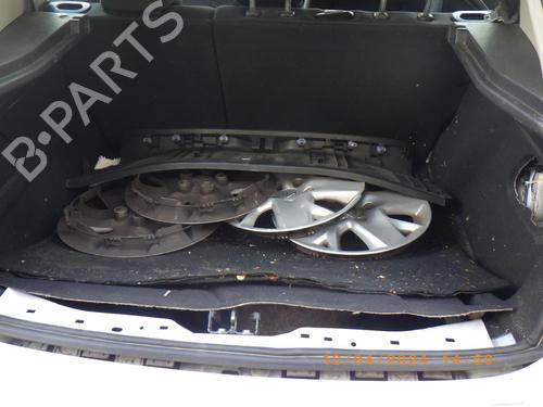Used Left front door Left front door 39215566 39215566
