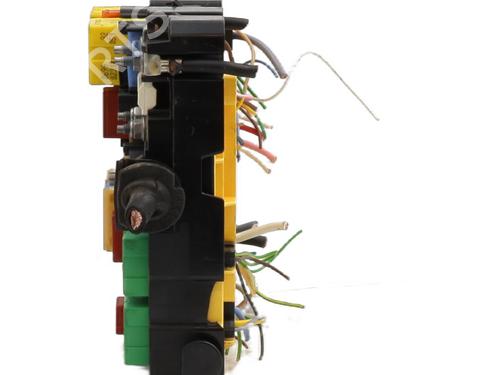 Used Fuse box Fuse box PEUGEOT 208 I (CA_, CC_) 1.5 BlueHDI 100 (102 hp) 31271857 31271857
