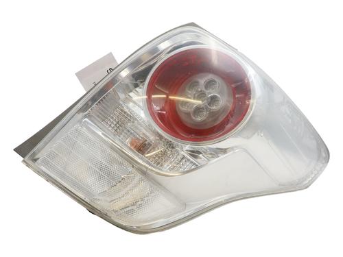 Feu arrière droit TOYOTA VERSO (_R2_) 2.0 D-4D (AUR20_, AUR20R) (126 hp) 31627305