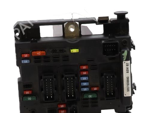Used Fuse box Fuse box PEUGEOT 206 Hatchback (2A/C) [1998-2012] 33876199 33876199
