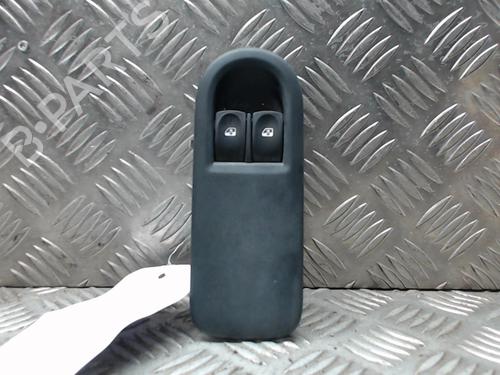 Used Left front window switch RENAULT CLIO III Grandtour (KR0/1_) 1.5 dCi (KR0F) (86 hp) 23048729