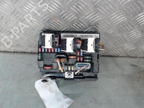 Fuse box CITROËN C3 II (SC_) 1.4 | BP25216470E1 - Image 3