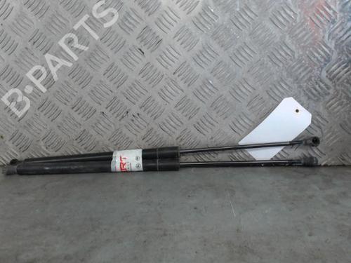 tailgate-lift-support-citroen-c3-picasso-sh_-2008-27681387 main image