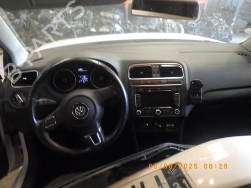Radio VW POLO V (6R1, 6C1) 1.2 TDI (75 hp) 29359872
