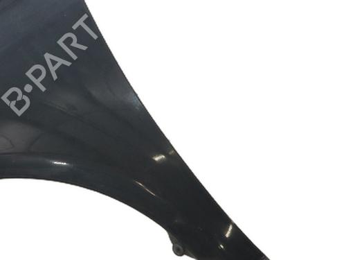 Guarda-lamas esquerdo Guarda-lamas esquerdo TOYOTA YARIS (_P1_) 1.0 (SCP10_, SCP10R) (65 hp) 33827706 33827706
