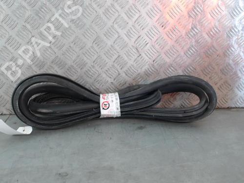 Used Rubber door seal PEUGEOT 308 II (LB_, LP_, LW_, LH_, L3_) 1.6 BlueHDi 120 (120 hp) 28531473